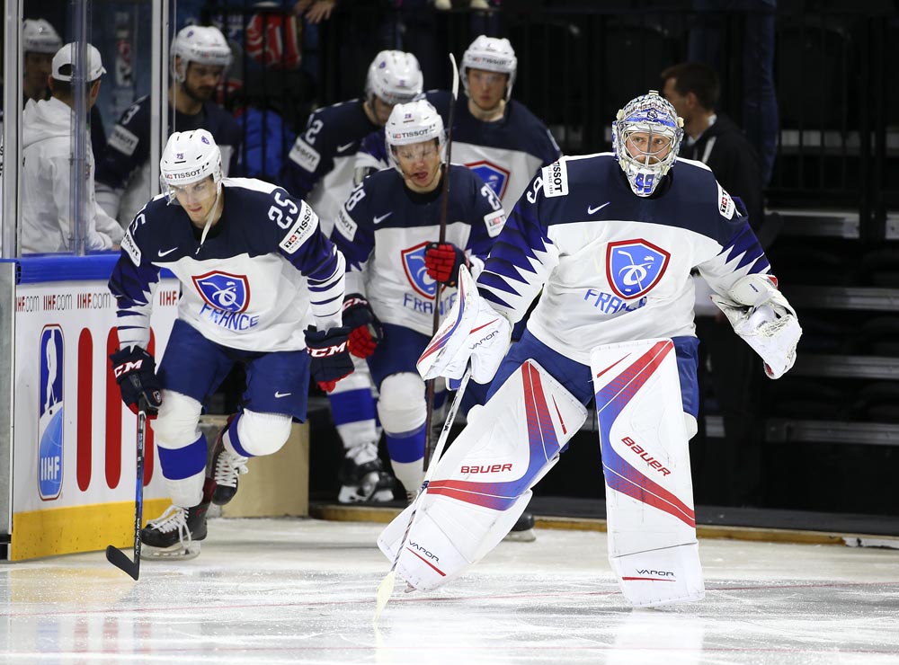 IIHF - Russia flattens France