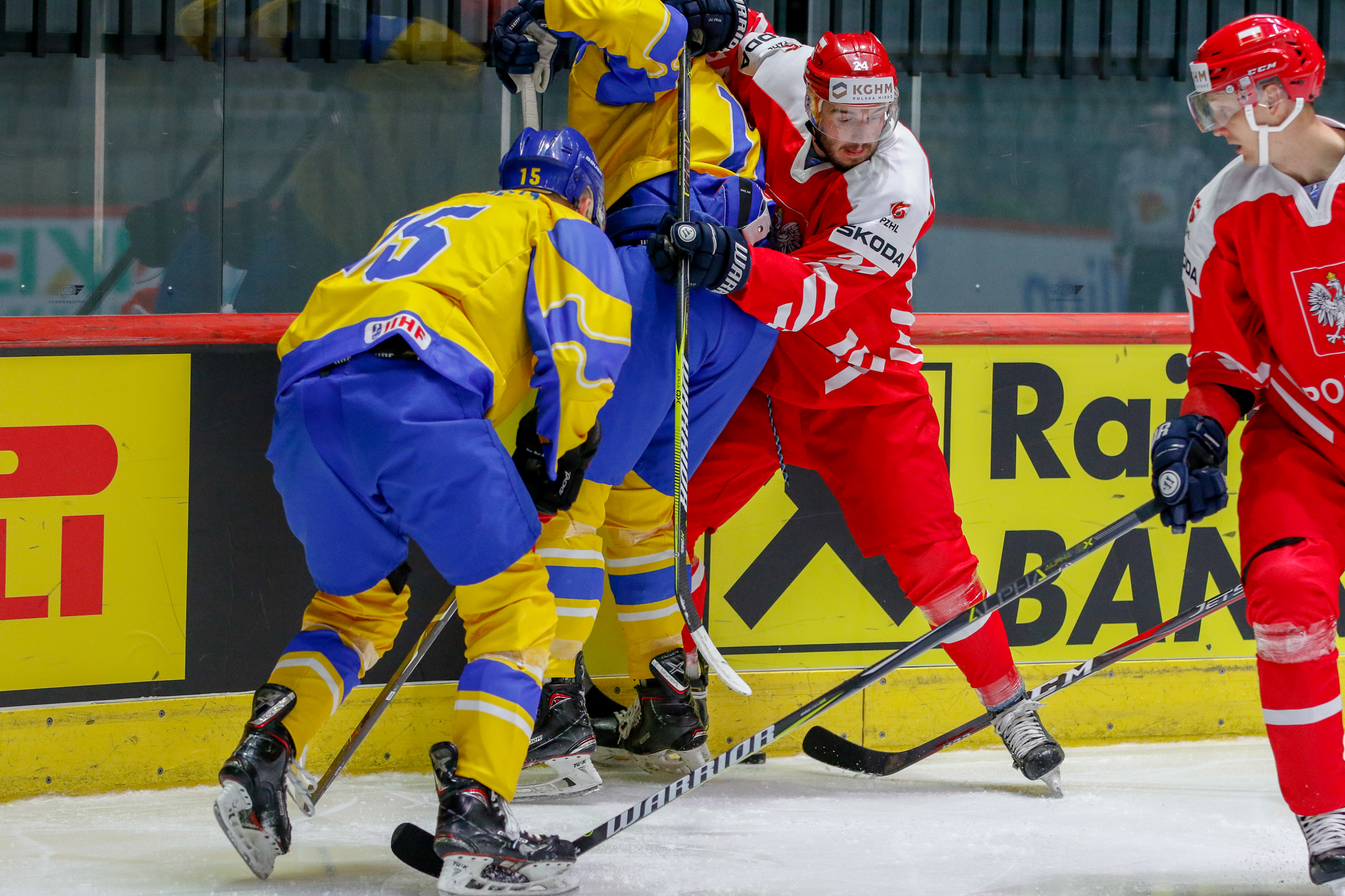 IIHF Kapica nets five for Poland
