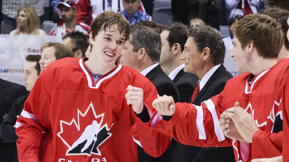 Phenom Connor McDavid dazzles Buffalo fans in Otters win - Buffalo Hockey  Beat