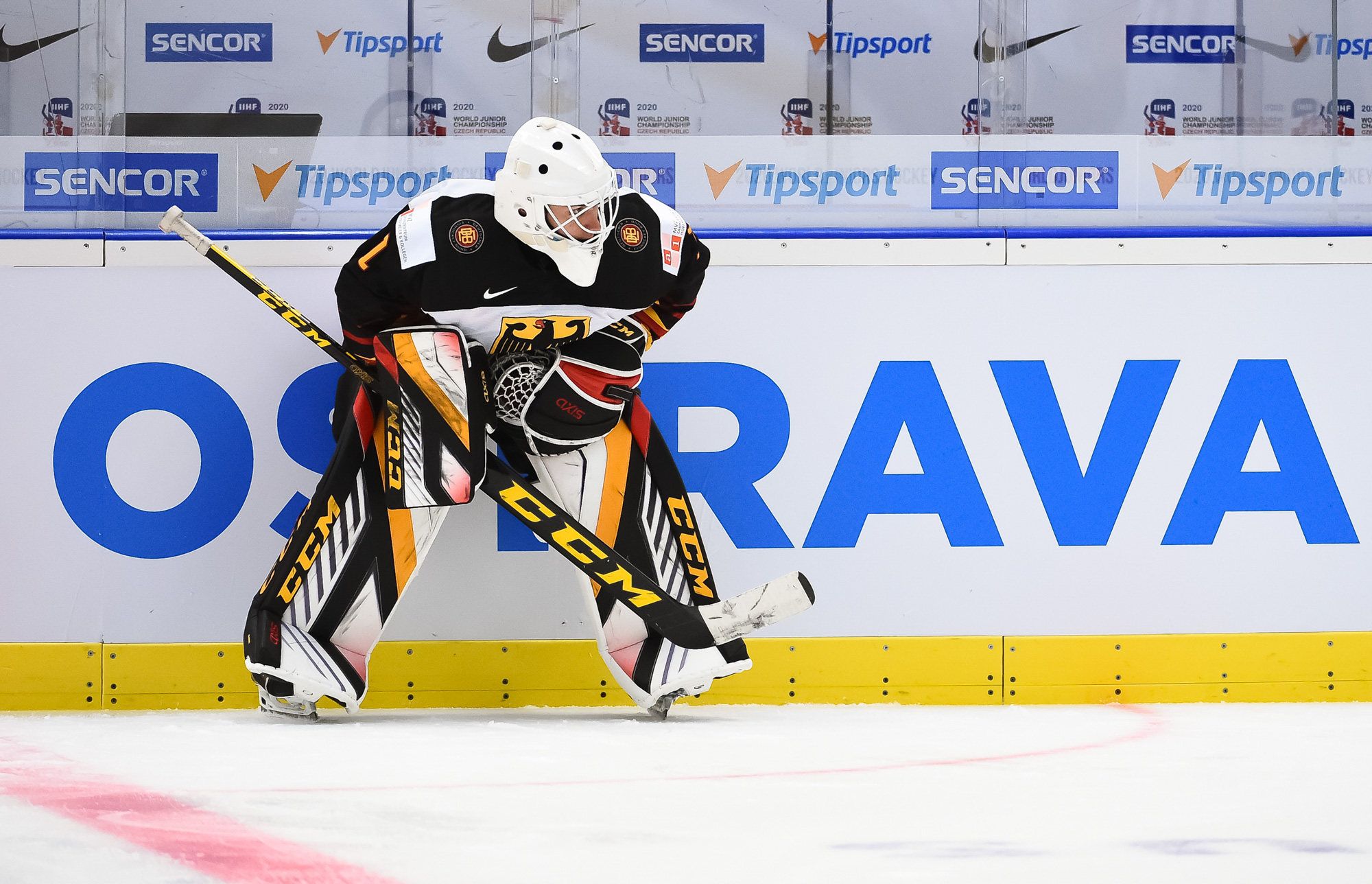 IIHF - Gallery: Germany vs. USA - 2020 IIHF World Junior ...